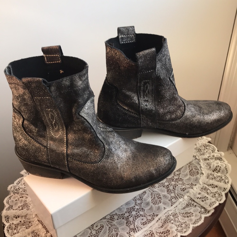 Charles By Charles David Dapper Metallic Ankle Bo… - image 3